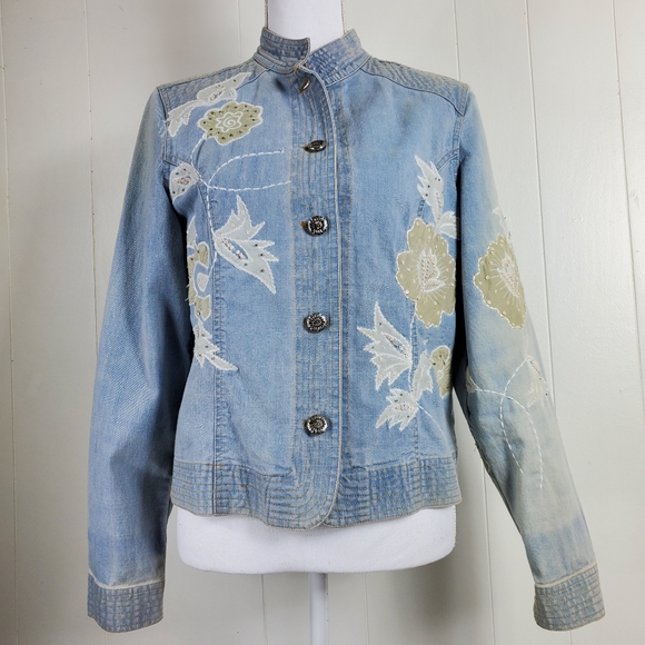 Christopher & Banks jean jacket with floral embroidery size small - Picture 12 of 12